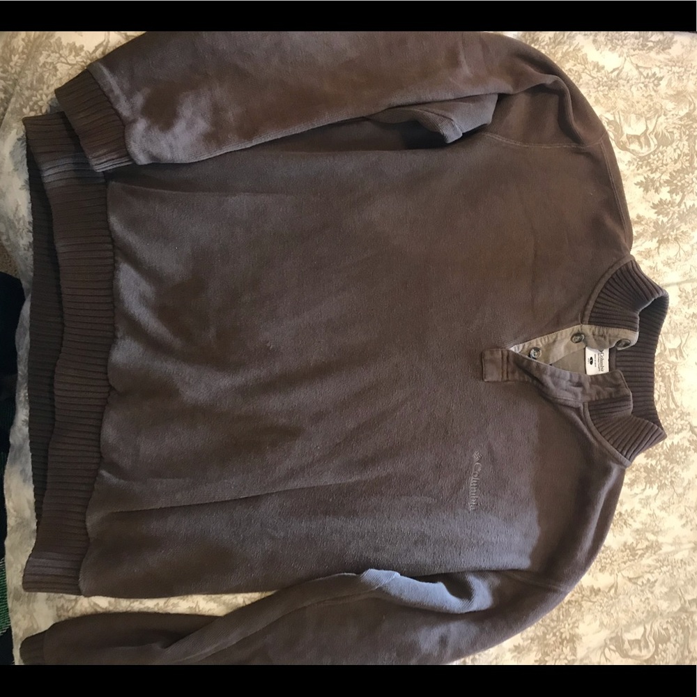 Columbia pullover sweater